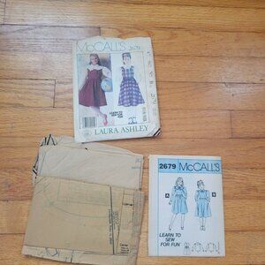 McCalls 2679 Laura‎ Ashley Sewing Pattern Set Girls Dresses